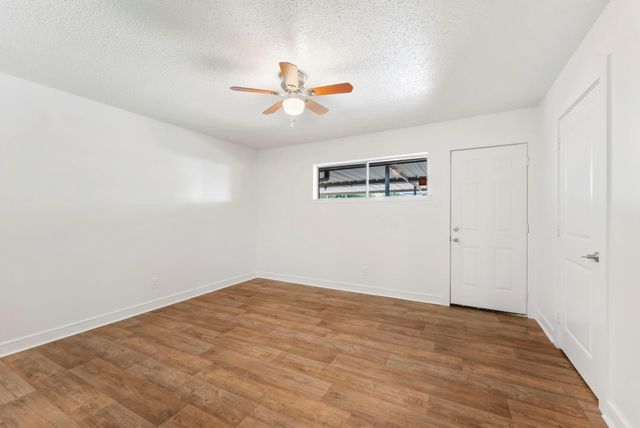 1016 E Tri Oaks Ln Unit 45 Lane 45, Houston, TX 77043