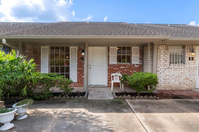 1016 E Tri Oaks Ln Unit 45 Lane 45, Houston, TX 77043