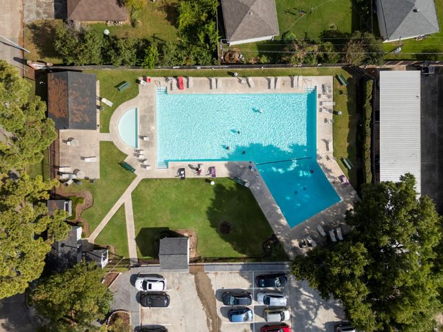 1016 E Tri Oaks Ln Unit 45 Lane 45, Houston, TX 77043