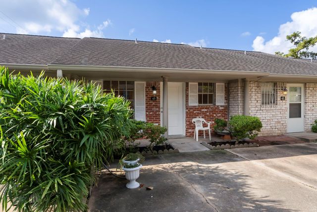 1016 E Tri Oaks Ln Unit 45 Lane 45, Houston, TX 77043