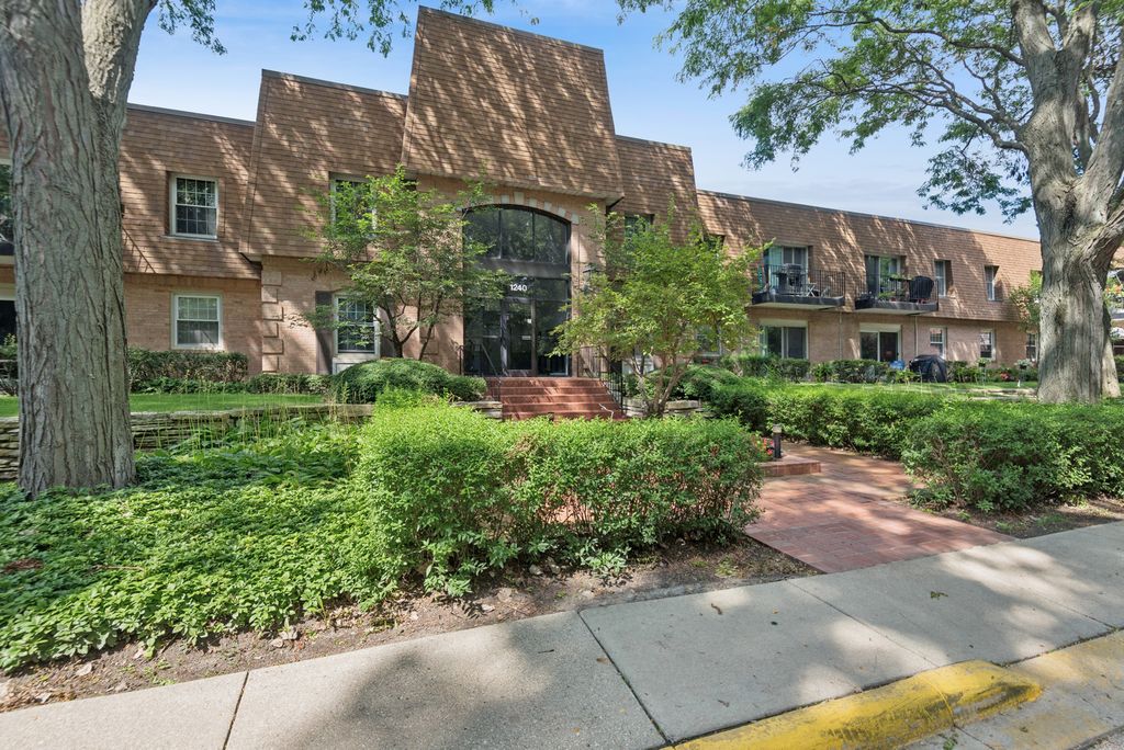 1240 Park Avenue 331, Highland Park, IL 60035 — exterior