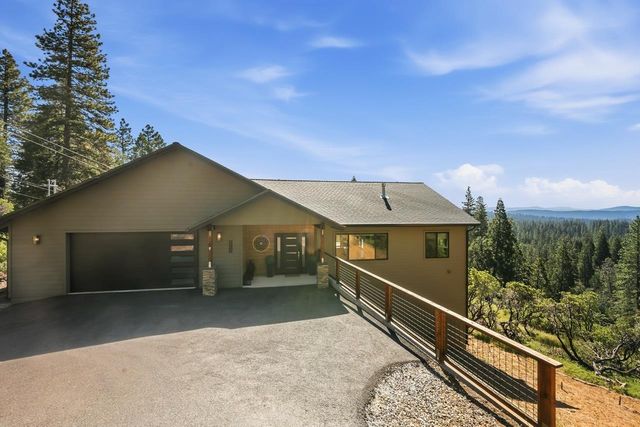 3321 Menominee Ct, Arnold, CA 95223