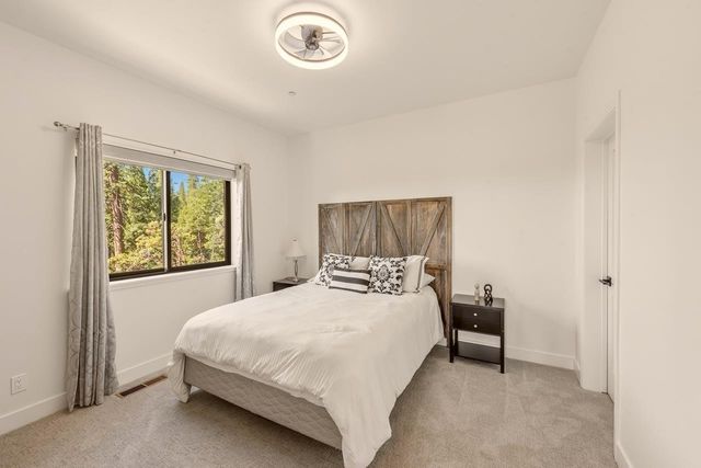 3321 Menominee Ct, Arnold, CA 95223