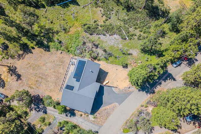 3321 Menominee Ct, Arnold, CA 95223