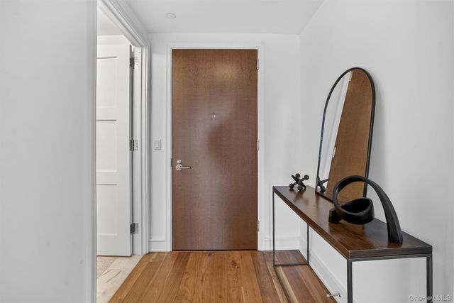 5 Renaissance Square 10G, White Plains, NY 10601