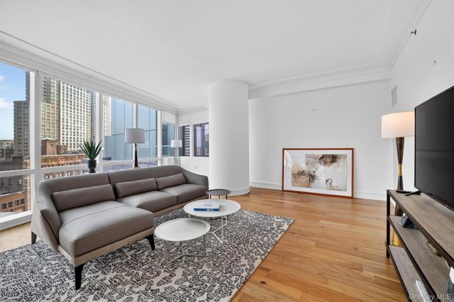 5 Renaissance Square 10G, White Plains, NY 10601