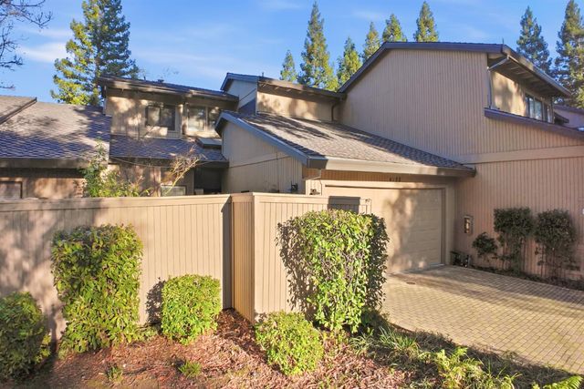 4138 Quiet Meadow Ct, Fair Oaks, CA 95628