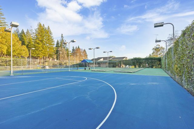 4138 Quiet Meadow Ct, Fair Oaks, CA 95628