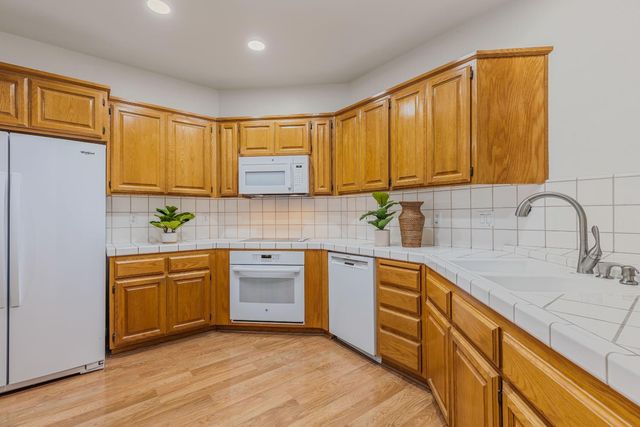 4138 Quiet Meadow Ct, Fair Oaks, CA 95628