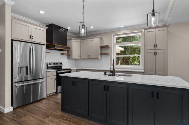 2016 E CR 368, Henderson, TX 75654