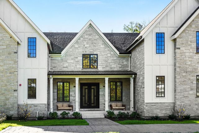 1921 Beechnut Road, Northbrook, IL 60062