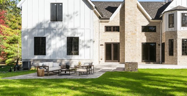 1921 Beechnut Road, Northbrook, IL 60062