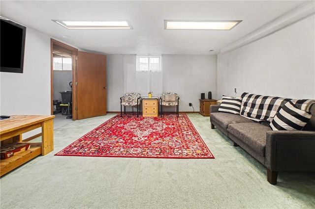 16819 Blaine Avenue, Belton, MO 64012