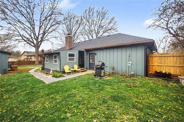 16819 Blaine Avenue, Belton, MO 64012