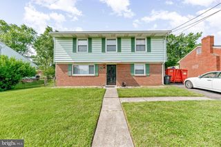 5915 CABLE AVE, Suitland, MD 20746