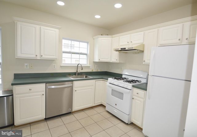 13505 CHAMPIONS WAY, Germantown, MD 20874