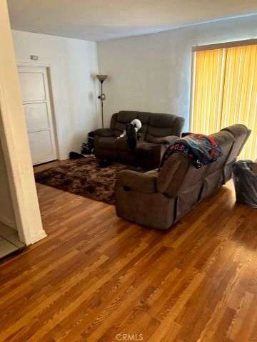 164 W 85th Place, Los Angeles, CA 90003