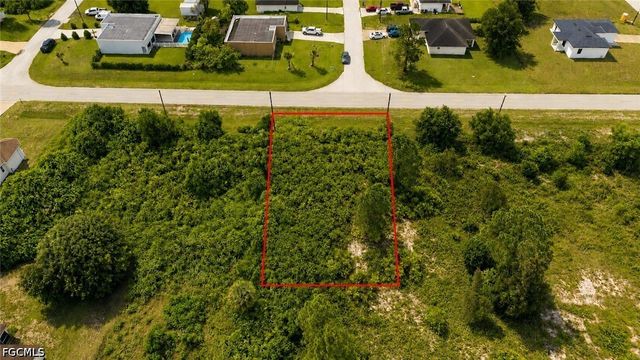724 Jaguar BLVD, Lehigh Acres, FL 33974