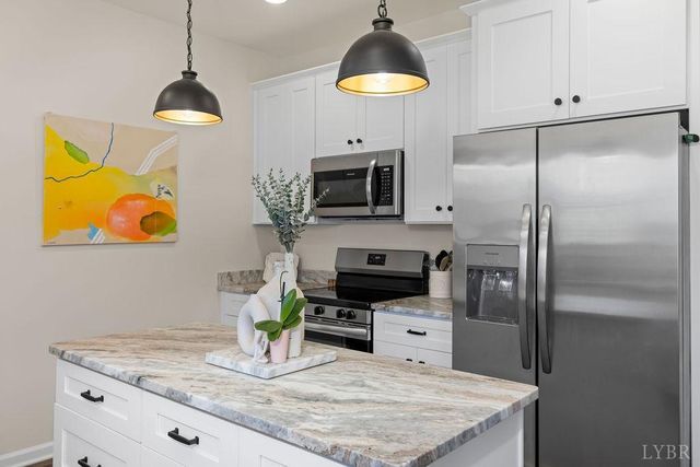 403 North Ave, Appomattox, VA 24522