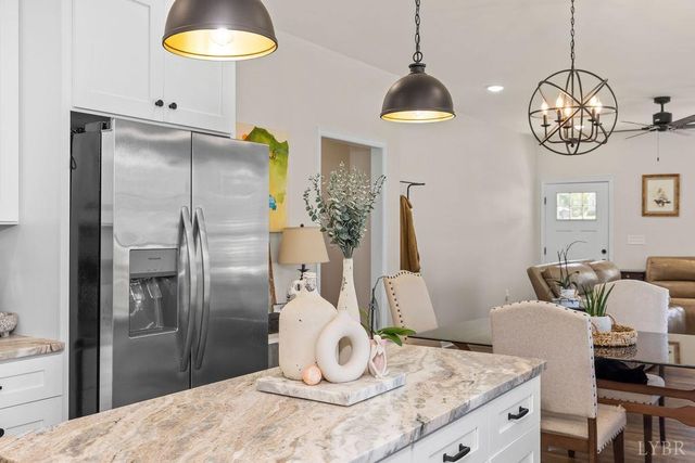 403 North Ave, Appomattox, VA 24522