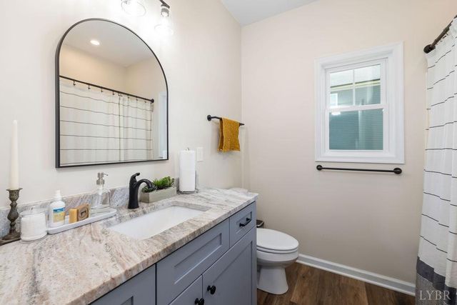 403 North Ave, Appomattox, VA 24522