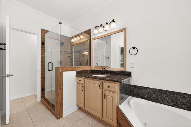 22 Westwinds Circle NE, The Woodlands, TX 77382