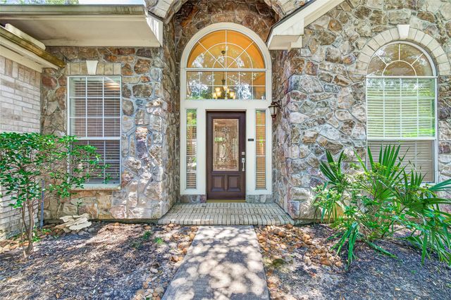 22 Westwinds Circle NE, The Woodlands, TX 77382