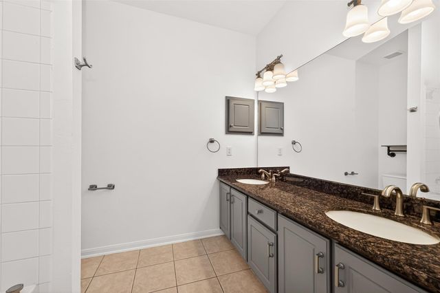 22 Westwinds Circle NE, The Woodlands, TX 77382