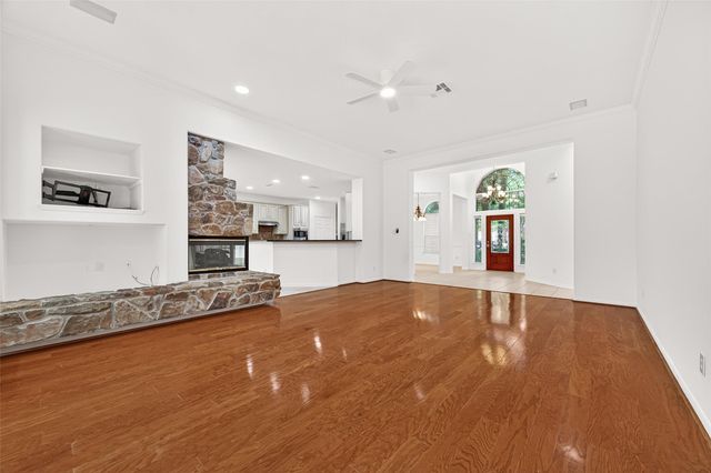 22 Westwinds Circle NE, The Woodlands, TX 77382