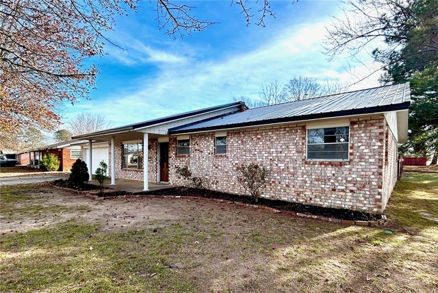 307 Terry Avenue, Springdale, AR 72764