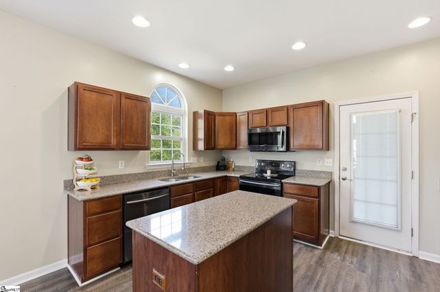 343 Woodsberry Shoals Drive, Duncan, SC 29334