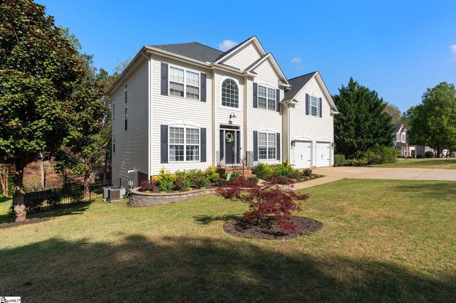 343 Woodsberry Shoals Drive, Duncan, SC 29334