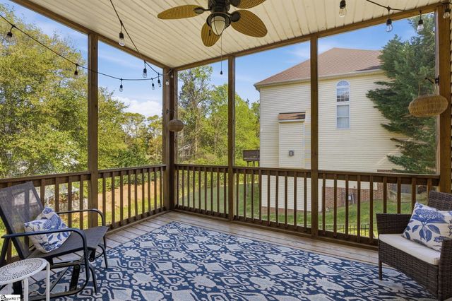 343 Woodsberry Shoals Drive, Duncan, SC 29334