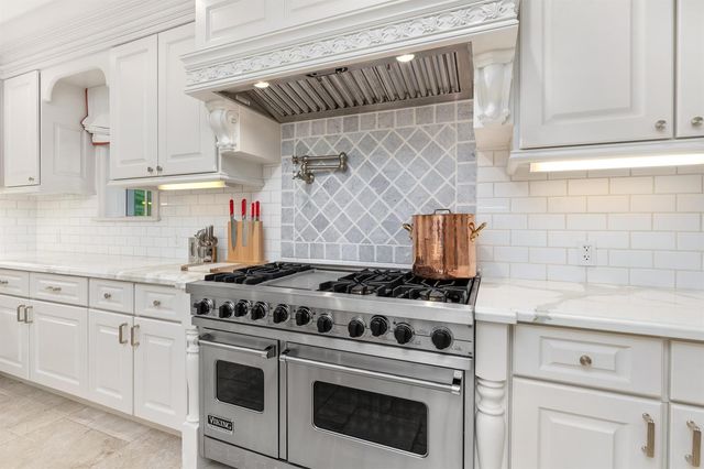 9 Via Vizcaya, Palm Beach, FL 33480