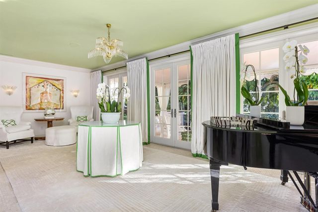 9 Via Vizcaya, Palm Beach, FL 33480