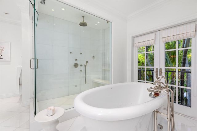 9 Via Vizcaya, Palm Beach, FL 33480