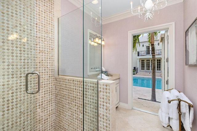 9 Via Vizcaya, Palm Beach, FL 33480