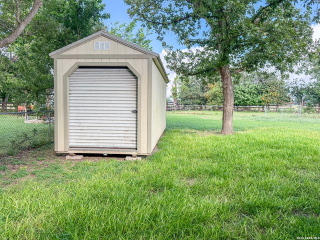 10 Broken Ski, New Braunfels, TX 78130