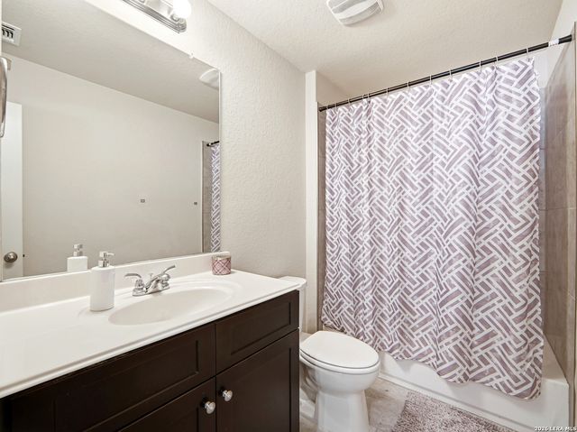 1215 Butterfly Post, San Antonio, TX 78245