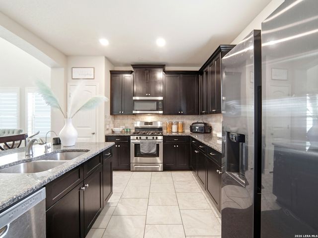 1215 Butterfly Post, San Antonio, TX 78245