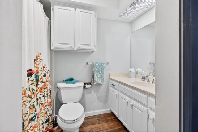 2017 Heatherbrook Drive, Grapevine, TX 76051