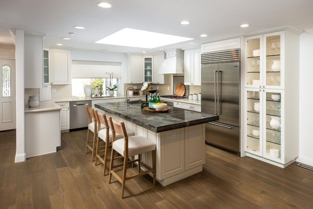 11637 Rebecca Lane, Los Altos Hills, CA 94024