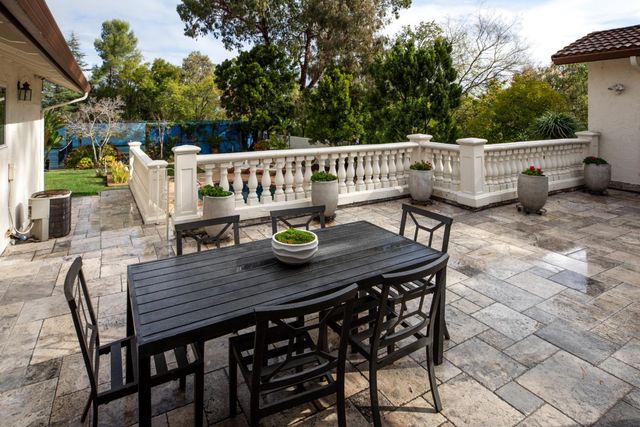 11637 Rebecca Lane, Los Altos Hills, CA 94024