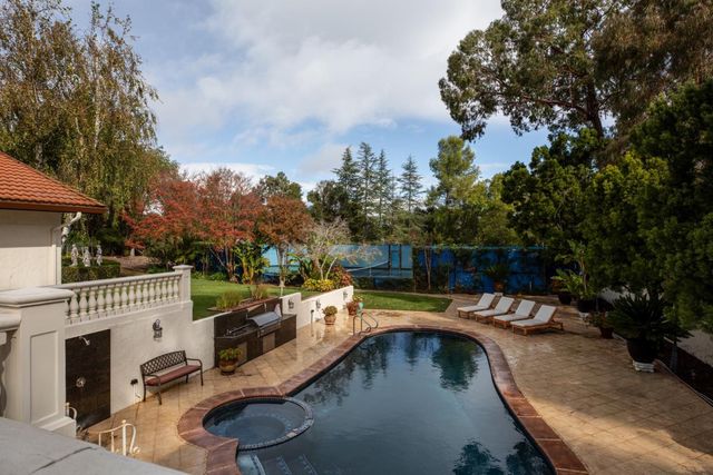 11637 Rebecca Lane, Los Altos Hills, CA 94024