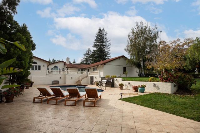 11637 Rebecca Lane, Los Altos Hills, CA 94024