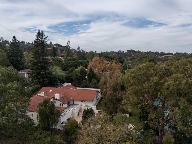 11637 Rebecca Lane, Los Altos Hills, CA 94024