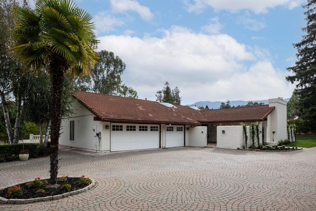 11637 Rebecca Lane, Los Altos Hills, CA 94024