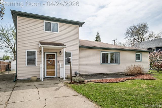 51 Hamata Avenue, Hazel Park, MI 48030