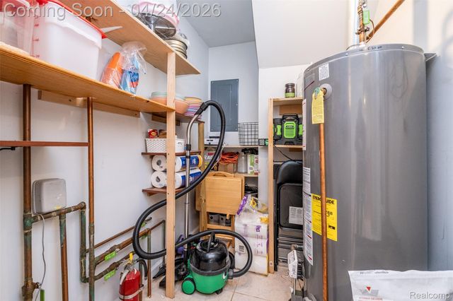 51 Hamata Avenue, Hazel Park, MI 48030