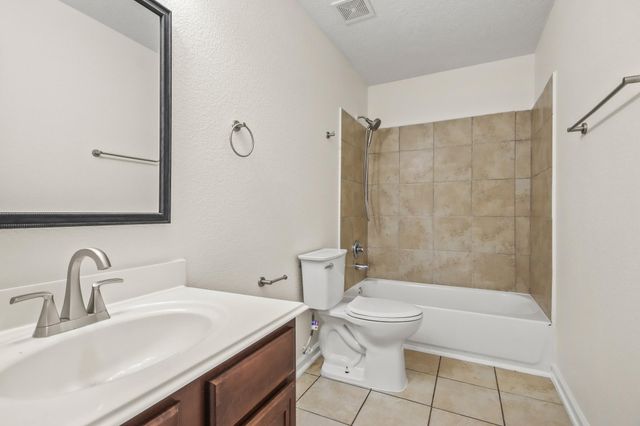 255 Silky Leaf Drive, Houston, TX 77073